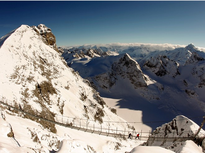 nhung diem tham quan khien du khach xanh mat vi do cao