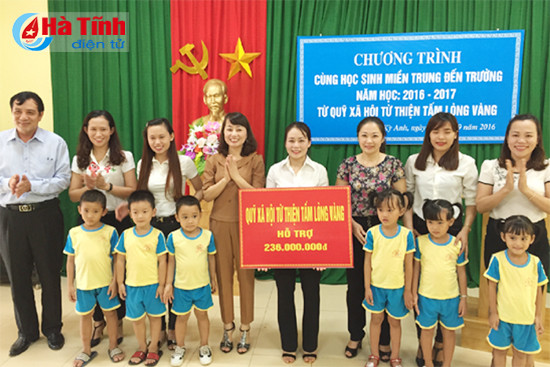 quy tam long vang bao lao dong trao ho tro 236 trieu dong