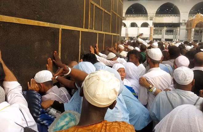 tin do hoi giao chen chuc trong le hanh huong hajj 2016