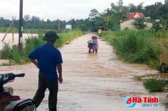 hoc sinh nghi hoc vi nuoc song ngan pho dang cao thuy dien xa lu