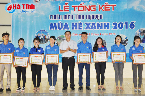 sinh vien dai hoc ha tinh soi noi tinh nguyen he