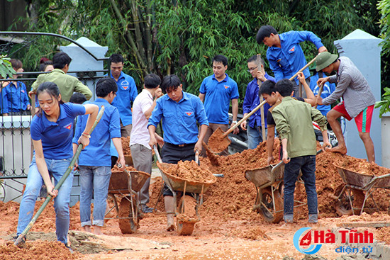 600 dvtn tham gia ngay hoi thanh nien voi van hoa giao thong