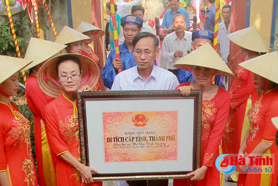 don di tich lsvh cap tinh nha tho va mo dau vinh tuong