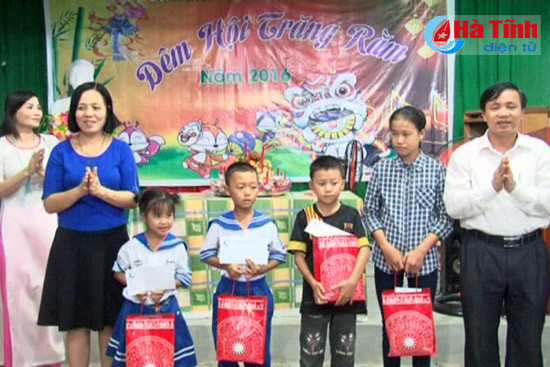 dem hoi trang ram trung thu ket noi yeu thuong