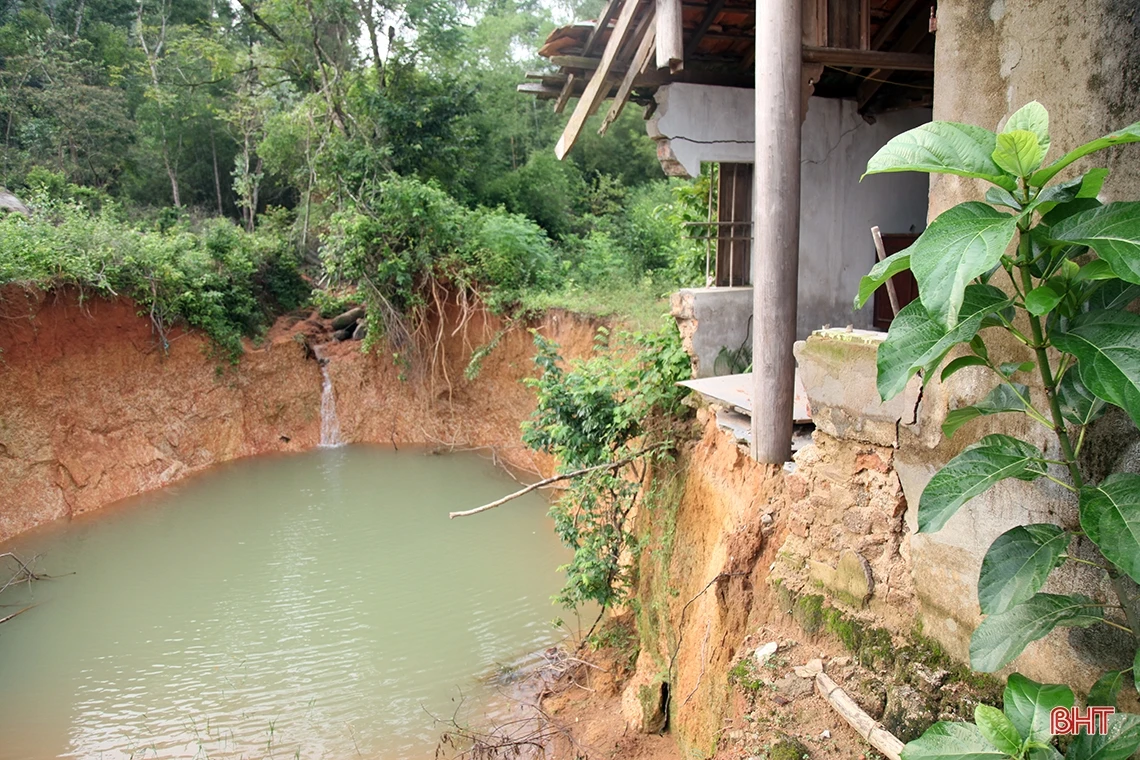 Triển khai các biện pháp bảo vệ tính mạng, tài sản cho người dân trước ảnh hưởng bão số 4