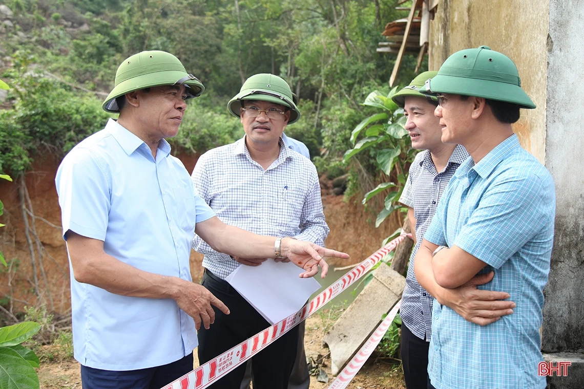 Triển khai các biện pháp bảo vệ tính mạng, tài sản cho người dân trước ảnh hưởng bão số 4