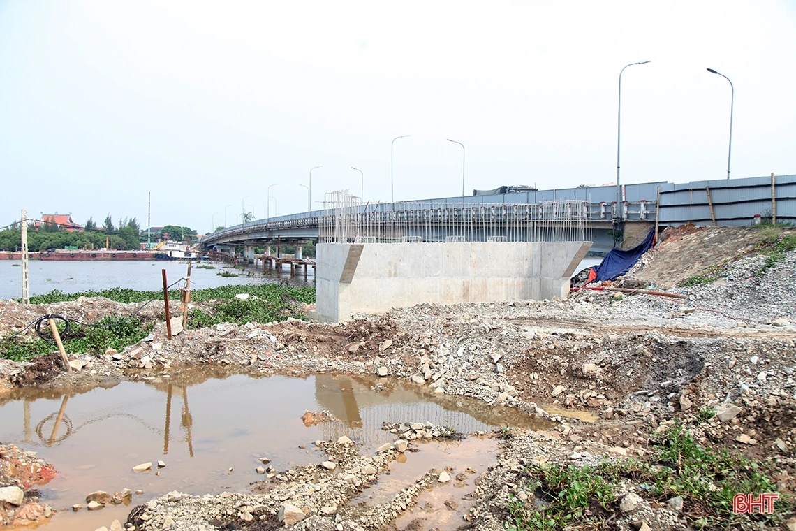 Triển khai các biện pháp bảo vệ tính mạng, tài sản cho người dân trước ảnh hưởng bão số 4