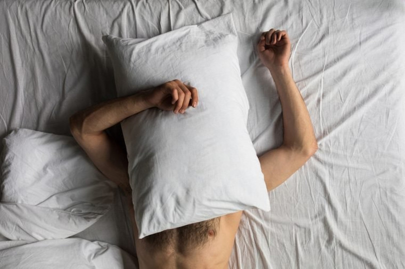 9 nguyên nhân khiến bạn tỉnh giấc giữa đêm
