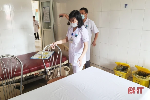 Bệnh viện Đa khoa Hà Tĩnh chuẩn bị kỹ lưỡng để tiêm vacxin phòng Covid-19 vào ngày mai