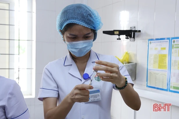 Hà Tĩnh đã có 299 người được tiêm vắc xin phòng Covid-19