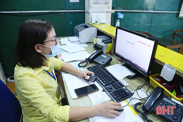 Nhiều nhà xe tuyến Hà Tĩnh – Hà Nội “cháy” vé dịp lễ 30/4