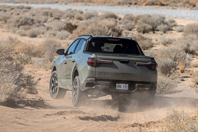 Bán tải Hyundai Santa Cruz trình làng, hứa hẹn gây sức ép lên Ford Ranger