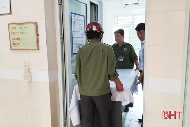 Bệnh viện Đa khoa Hà Tĩnh chuẩn bị kỹ lưỡng để tiêm vacxin phòng Covid-19 vào ngày mai