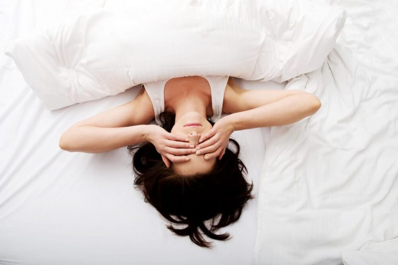 9 nguyên nhân khiến bạn tỉnh giấc giữa đêm