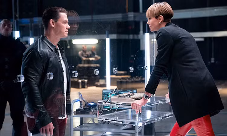 “Fast & Furious 9” cho ôtô bay vào vũ trụ