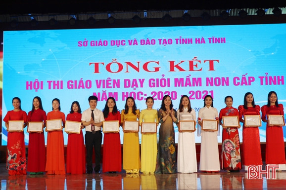 Công nhận 139 giáo viên Hà Tĩnh giỏi mầm non cấp tỉnh