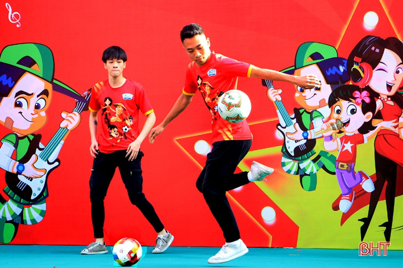 Hơn 1.000 học sinh TP Hà Tĩnh tham gia rèn luyện thể thao, nâng cao trí lực