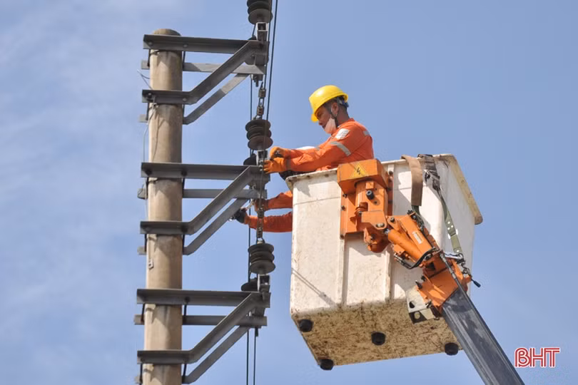 Điện lực Hà Tĩnh: Không để gián đoạn nguồn điện phục vụ các kỳ thi