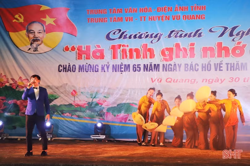 Lắng đọng chương trình nghệ thuật “Hà Tĩnh ghi nhớ ơn Người”