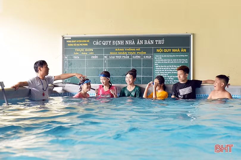 Hương Khê hướng tới phổ cập bơi cho học sinh