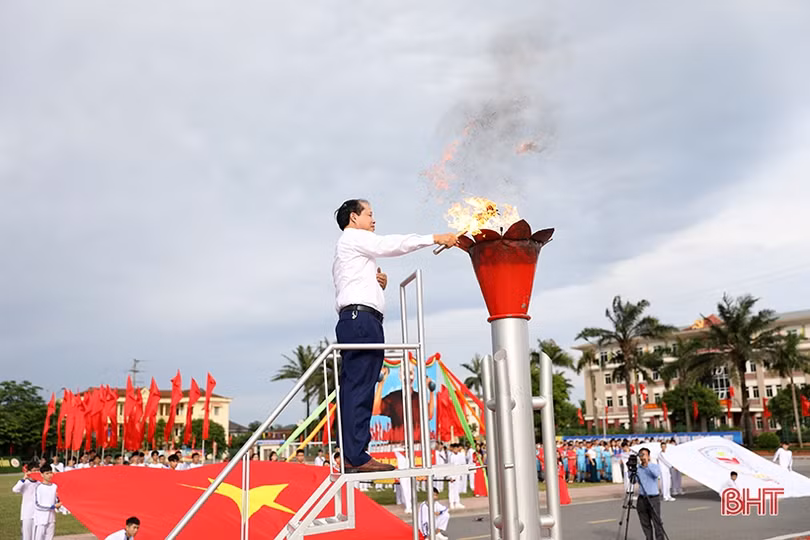 Gần 650 vận động viên tranh tài tại Đại hội TDTT thị xã Kỳ Anh lần thứ nhất