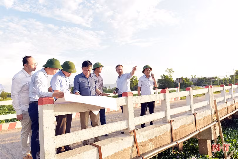 Đoàn công tác ADB khảo sát thực địa phát triển đô thị thích ứng biến đổi khí hậu