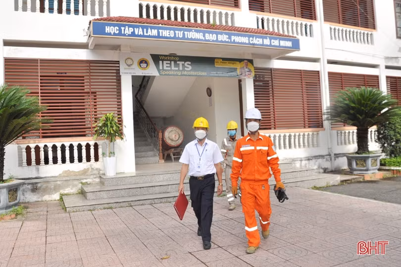 Điện lực Hà Tĩnh: Không để gián đoạn nguồn điện phục vụ các kỳ thi