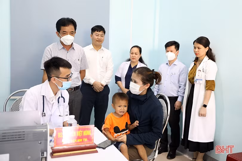 Tiếp nhận bác sỹ Bệnh viện Nhi Trung ương về làm việc tại Bệnh viện Đa khoa thị xã Kỳ Anh