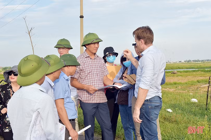 Đoàn công tác ADB khảo sát thực địa phát triển đô thị thích ứng biến đổi khí hậu