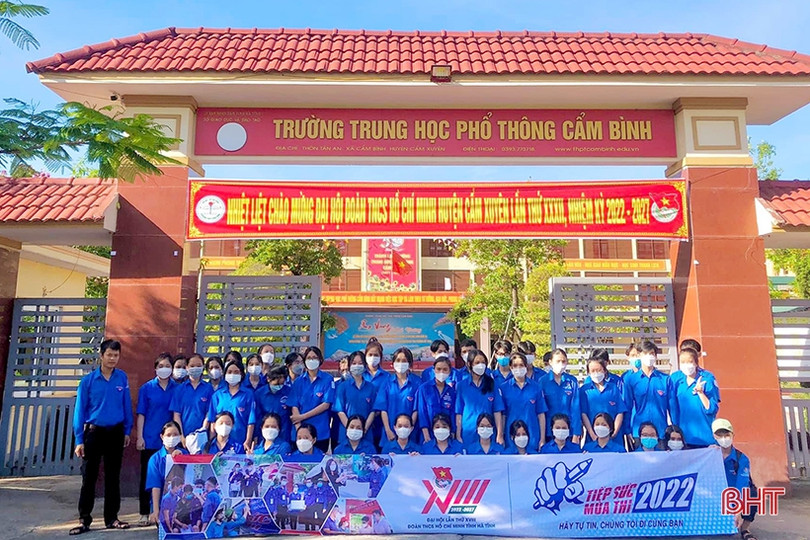 Hà Tĩnh triển khai các đội tình nguyện tiếp sức mùa thi tại 36 điểm thi vào lớp 10 THPT