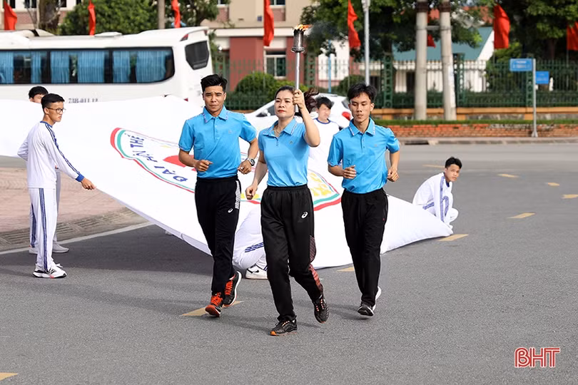 Gần 650 vận động viên tranh tài tại Đại hội TDTT thị xã Kỳ Anh lần thứ nhất