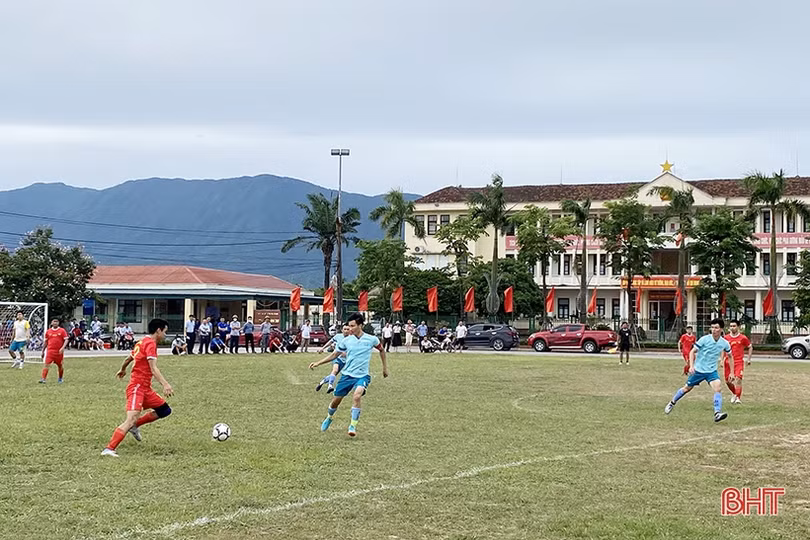 Gần 650 vận động viên tranh tài tại Đại hội TDTT thị xã Kỳ Anh lần thứ nhất