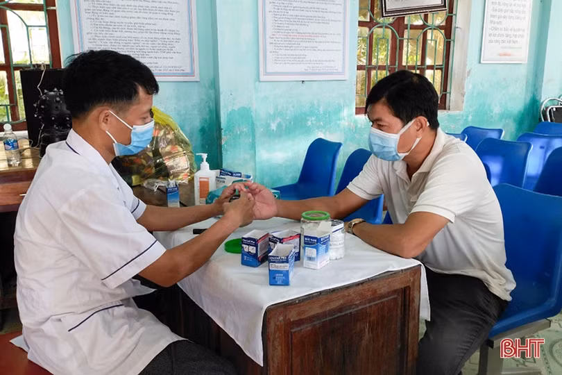 Hỗ trợ thêm 6 xã Hương Sơn chăm sóc sức khỏe ban đầu cho Nhân dân