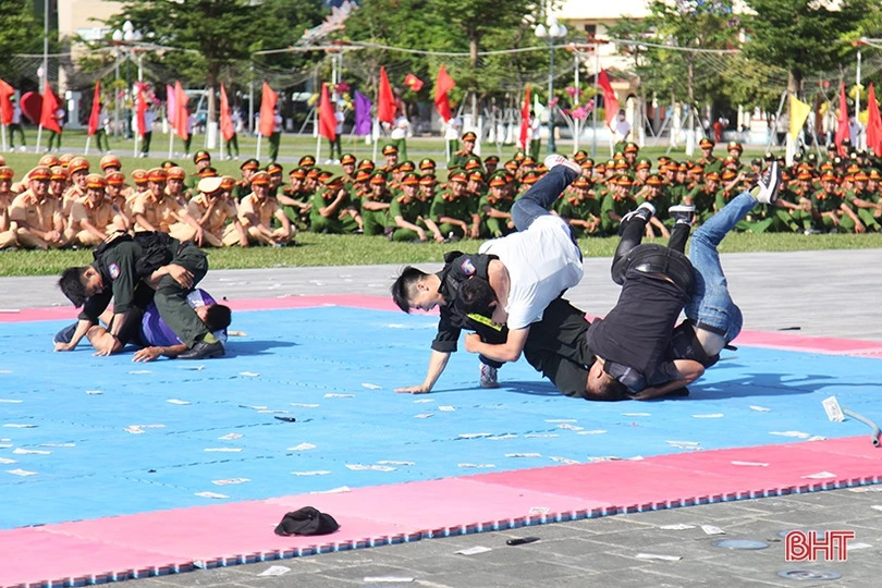 Mãn nhãn tình huống “2 đánh 5” của chiến sĩ Công an Hà Tĩnh