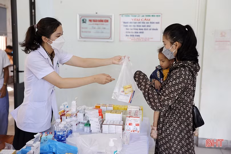 Tiếp nhận bác sỹ Bệnh viện Nhi Trung ương về làm việc tại Bệnh viện Đa khoa thị xã Kỳ Anh