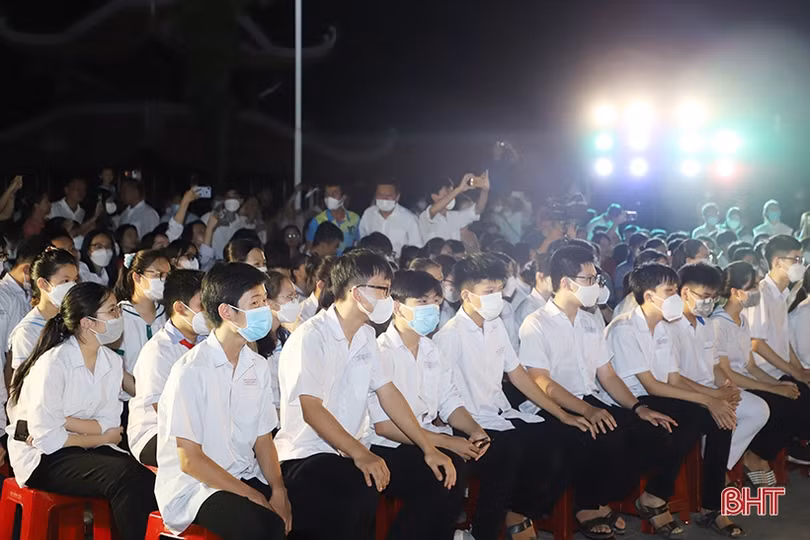 TP Hà Tĩnh tuyên dương 129 học sinh giỏi năm học 2021 - 2022