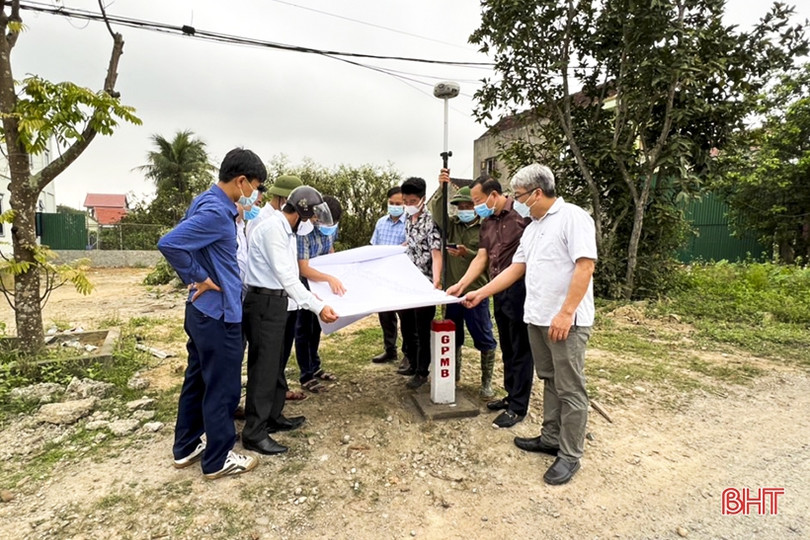 Hoàn tất bàn giao mốc lộ giới giải phóng mặt bằng cao tốc Bắc - Nam, đoạn Bãi Vọt - Hàm Nghi qua Đức Thọ