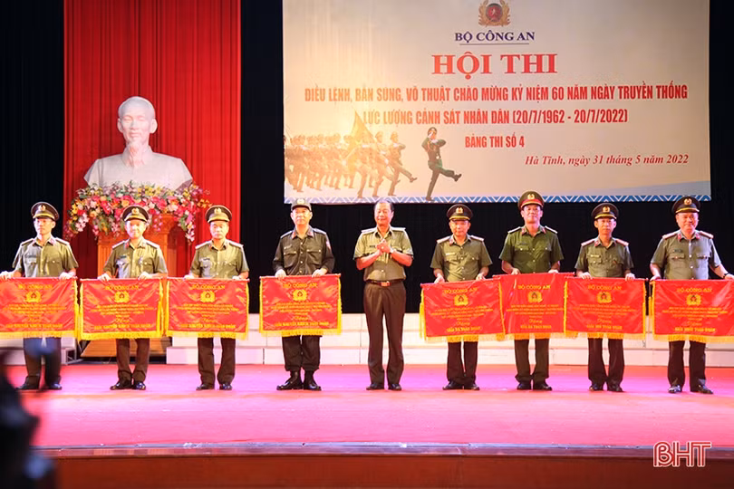 Công an TP Hải Phòng nhất hội thi điều lệnh, bắn súng, võ thuật Công an Nhân dân