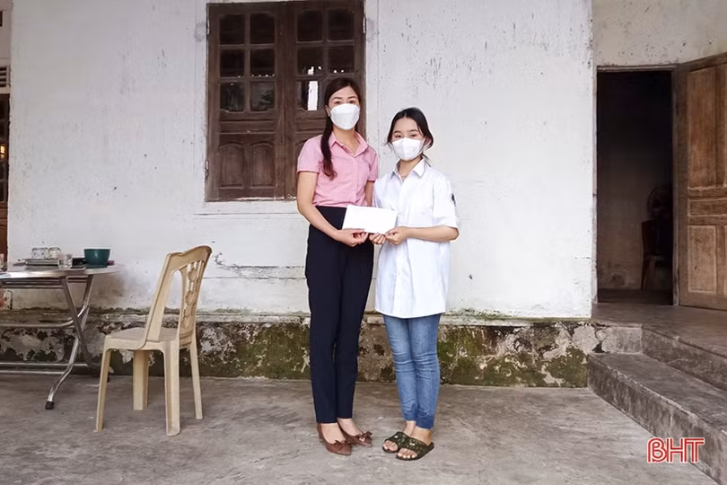 Các cấp hội phụ nữ Hà Tĩnh tặng 1.293 suất quà cho trẻ em có hoàn cảnh khó khăn