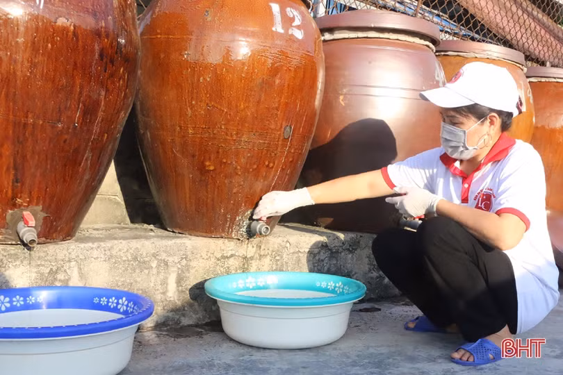 Từ nước mắm gia truyền đến sản phẩm OCOP 3 sao ở Hà Tĩnh
