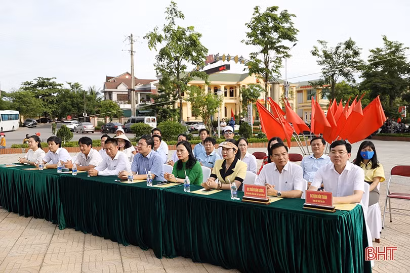 Gần 650 vận động viên tranh tài tại Đại hội TDTT thị xã Kỳ Anh lần thứ nhất