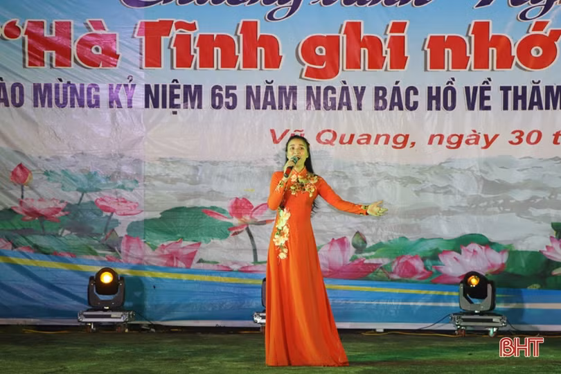 Lắng đọng chương trình nghệ thuật “Hà Tĩnh ghi nhớ ơn Người”