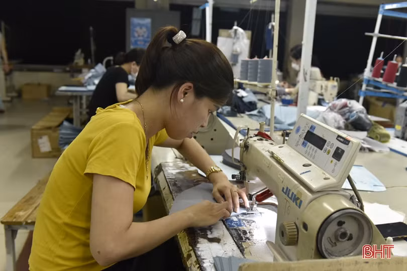 Lao động Hà Tĩnh phấn khởi khi sắp tăng lương tối thiểu vùng