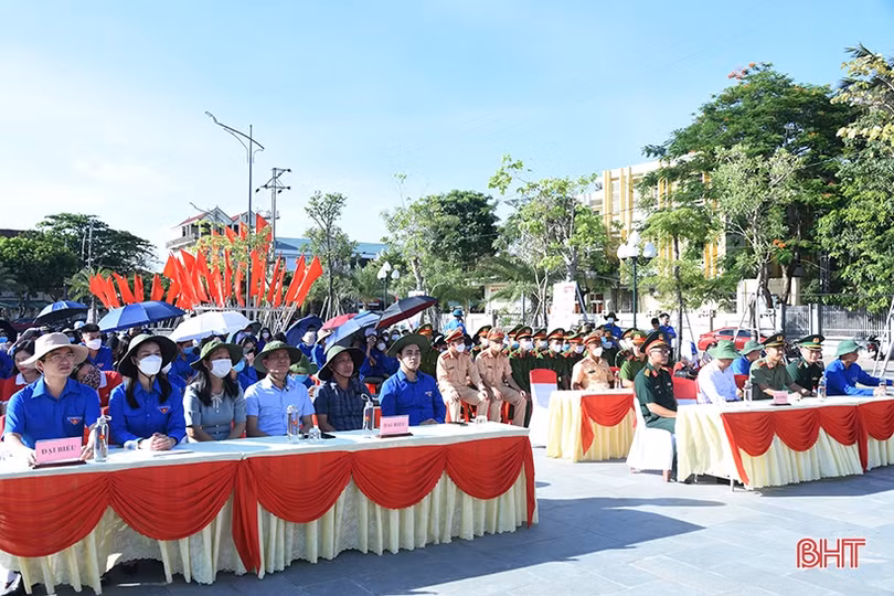 Trao thưởng 25 tác phẩm xuất sắc Cuộc thi Ảnh và video “Khát vọng thanh niên” Hà Tĩnh