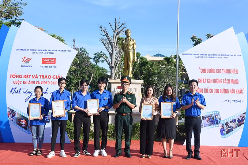 Trao thưởng 25 tác phẩm xuất sắc Cuộc thi Ảnh và video “Khát vọng thanh niên” Hà Tĩnh