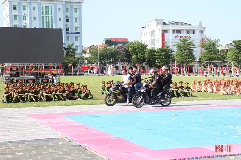 Mãn nhãn tình huống “2 đánh 5” của chiến sĩ Công an Hà Tĩnh