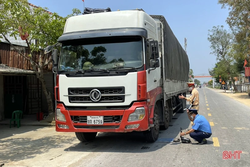 Hà Tĩnh: Xử phạt 311 phương tiện vi phạm vận tải hàng hóa số tiền gần 2,3 tỷ đồng