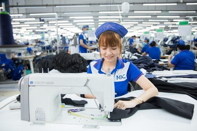 Truy cập những trang web uy tín để tìm việc chất lượng tho-may3.jpg