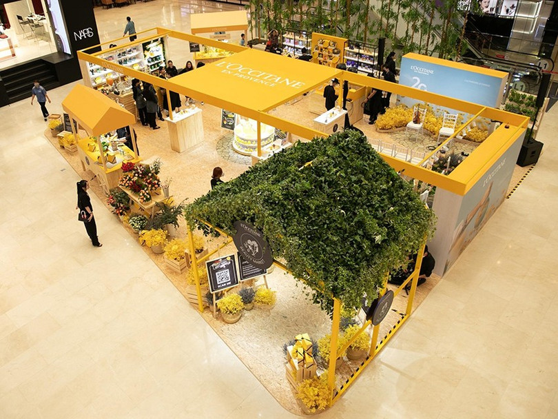 Gian hàng mỹ phẩm của L’Occitane L'Occitane 2.jpg