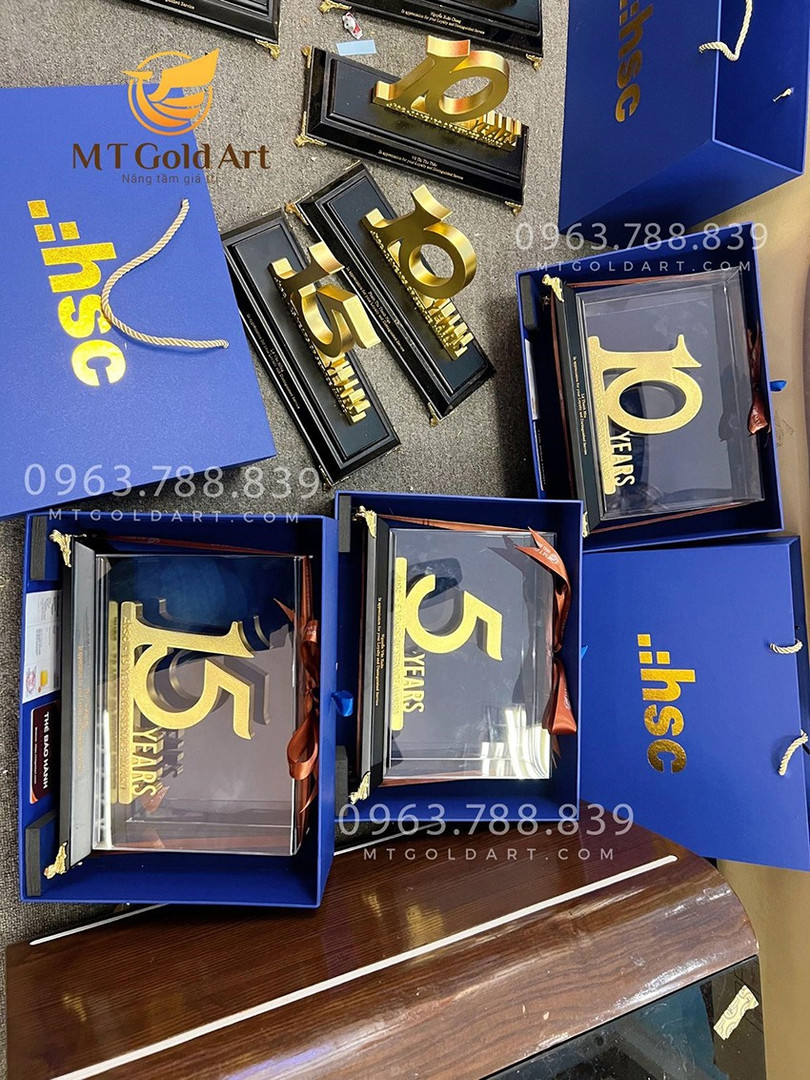 MT Gold Art 3.jpg